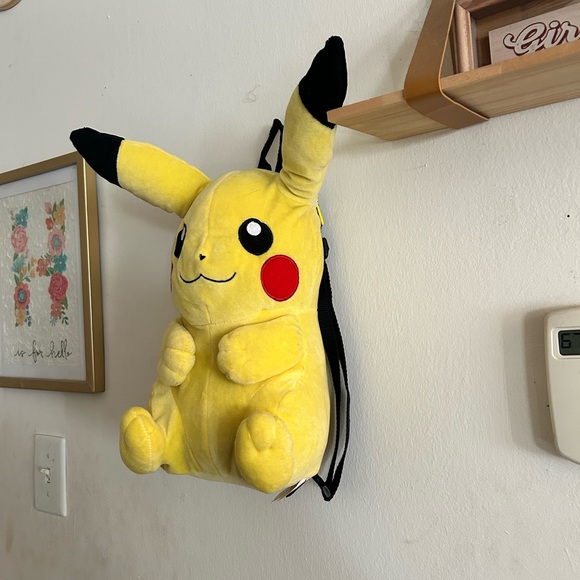 Pikachu backpack - Picture 3 of 5